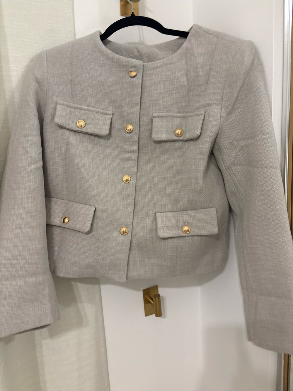 Classic Women's Cream Cropped Button blazer